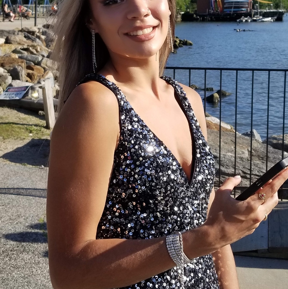 Prom Dress - Picture 3 of 12